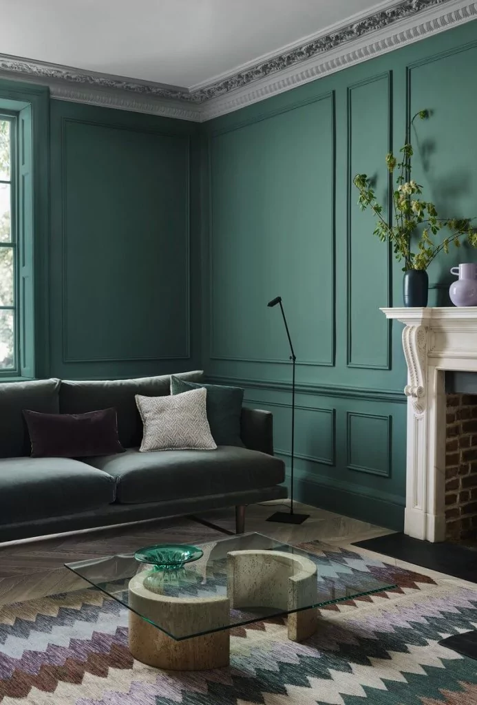 19 iguana pl new colours 2022 lores London, England - Paint & Paper Library, the renowned English paint manufacturer, has set the design world abuzz with the introduction of nine captivating new shades in their esteemed Original Colours palette.
