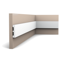 main img 45 Our simplest panel moulding is part of the SQUARE family. Use this multifunctional profile to fit your entire home with the same moulding. All you need to do is select the correct size to fit your space.