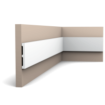 main img 48 This large, simple panel moulding is part of the SQUARE family. Use this multifunctional profile to fit your entire home with the same skirting board. All you need to do is select the correct size to fit your space.