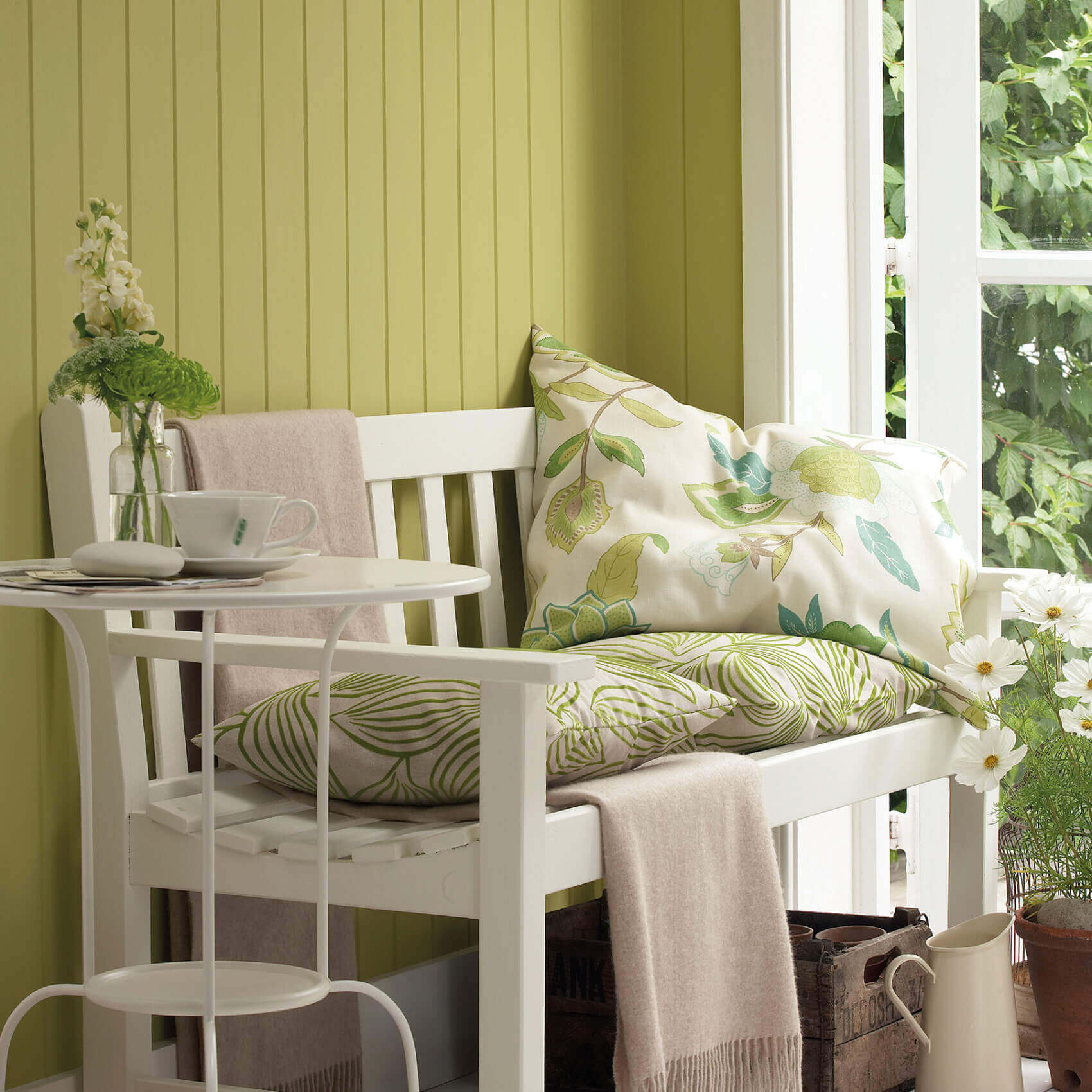Interior paint Little Greene color green Pale Lime (70).