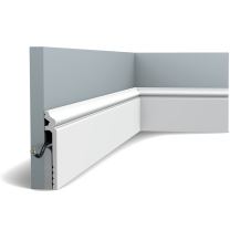 sx186 skirting 09af This water-resistant and paintable cover skirting is ideal for renovations. Designed to be installed on top of existing skirting boards (1.4 x 9.9 cm max.). Old or damaged skirting boards that are difficult to remove are obstacles no more.