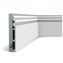 sx193 skirting 2000x2000 0f3c The SX193 skirting board is part of the AUTOIRE family. This 25 cm high majestic footing will fit perfectly in a classic interior and will guarantee a glamorous transition between floor and wall.